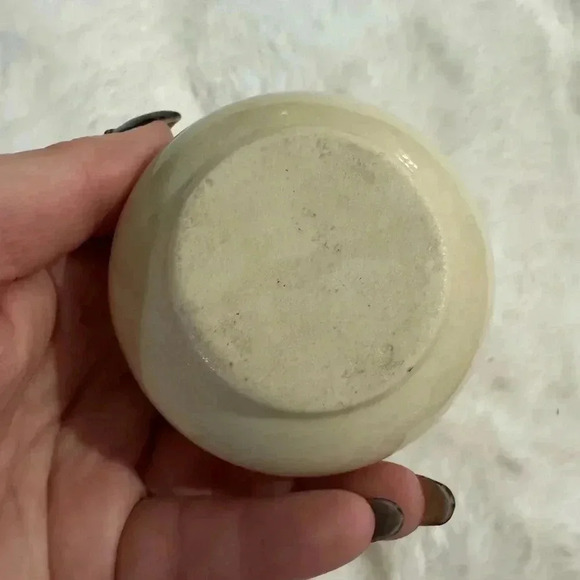 Vintage MCM Ceramic Cream & Gold Floral Handpainted Small Vase 70’s 80’s Fun - Picture 4 of 12